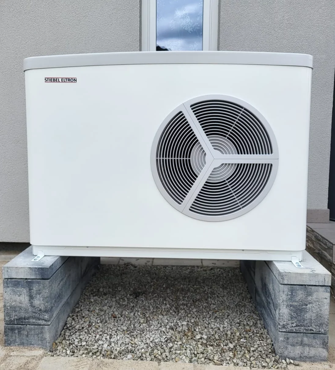 Pompa-Ciepła-Premium-Stiebel-Eltron-Hudro-www.hydrogorzow.pl